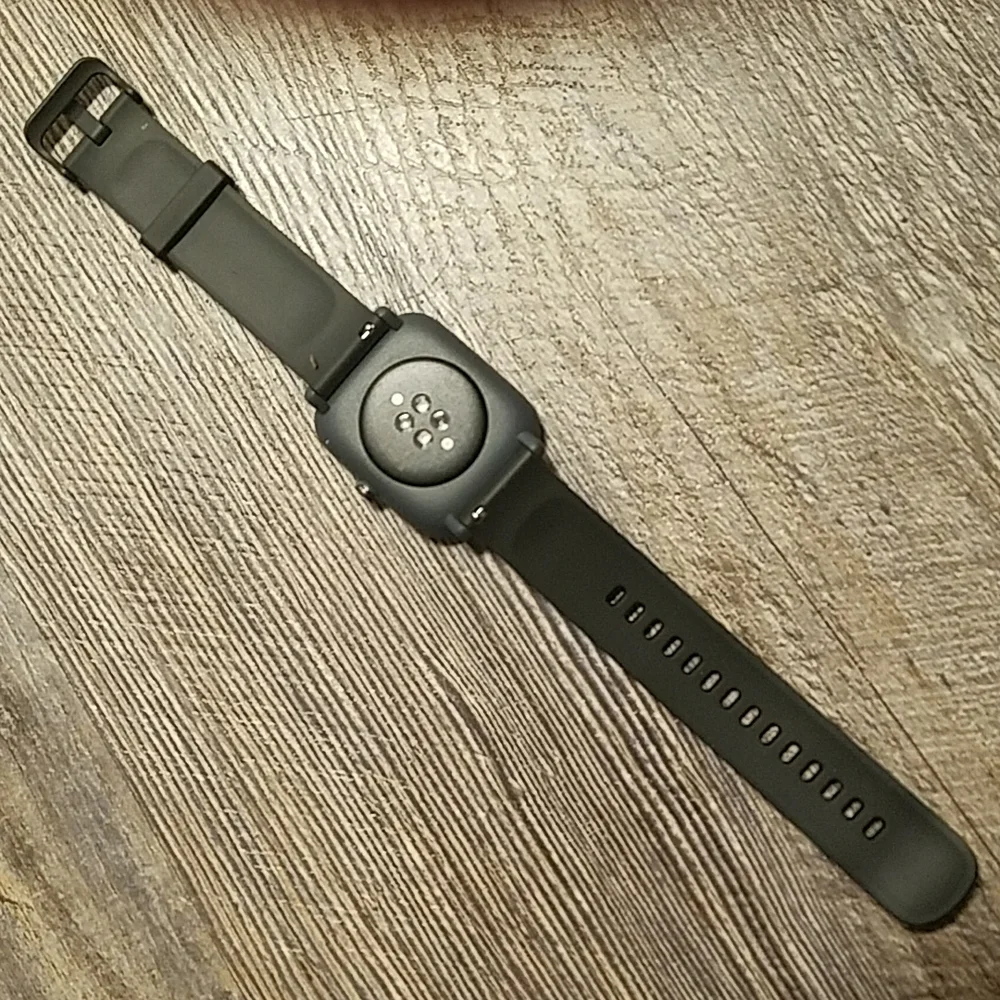 Amazfit (similar to fitbit) smart watch water resistant New without box Black